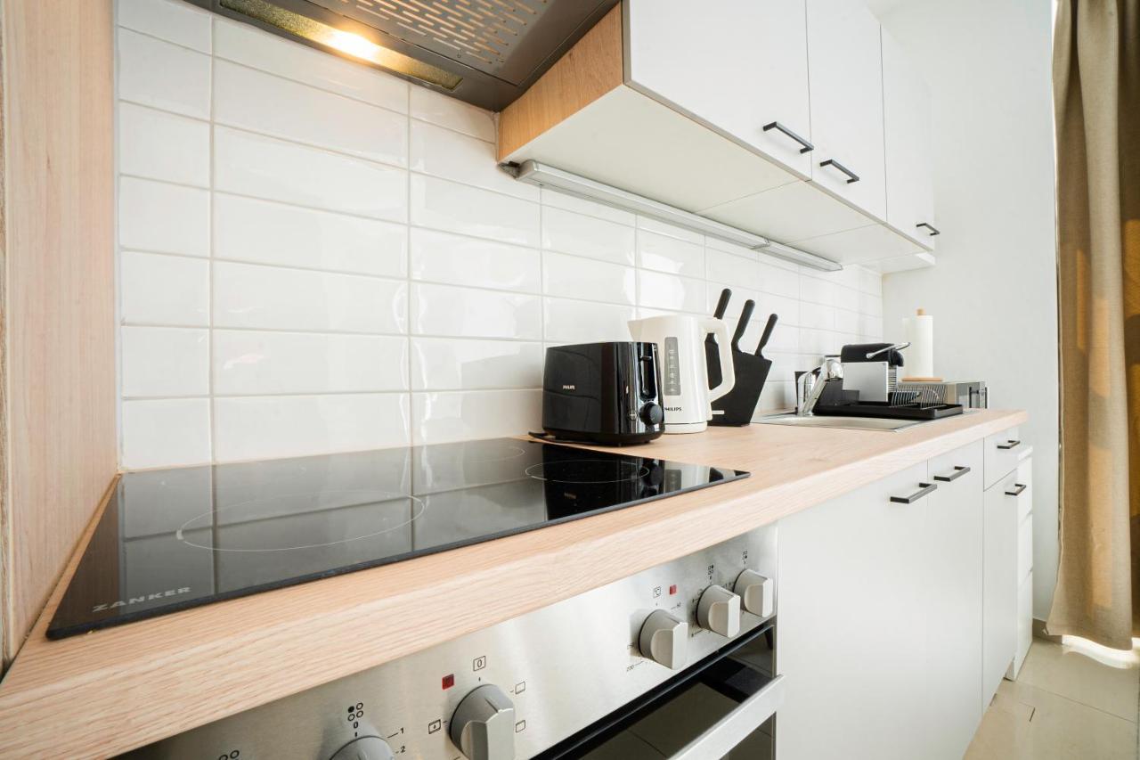 Chic Newly-Renovated Apartment Steps From Subway In Vienna'S Hernals District Extérieur photo